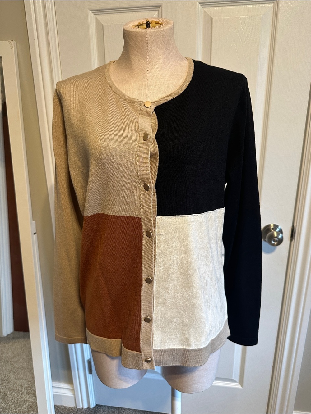 NADO Apparel Two-Tone Cardigan - Tan & Black